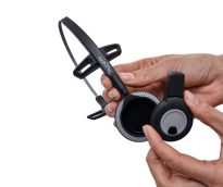Headset 5 2560 x 2053 2 thumbnail