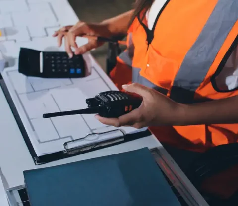 Retail Two Way Radios – A Quick Guide to Two Way Radio Communication for the Retail Sector featured image